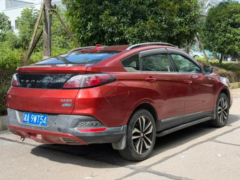 Venucia T90