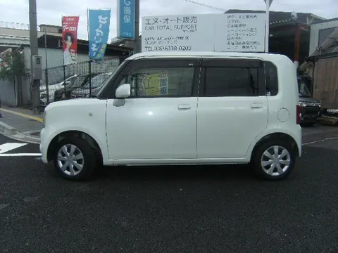 Daihatsu Move Conte