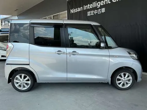 Nissan Dayz Roox