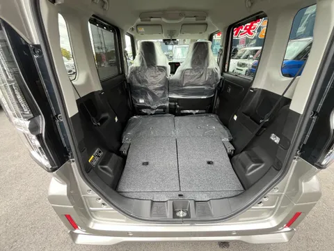 Suzuki Spacia Custom