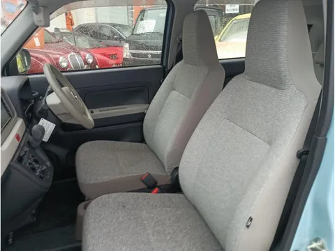 Daihatsu Mira Tocot