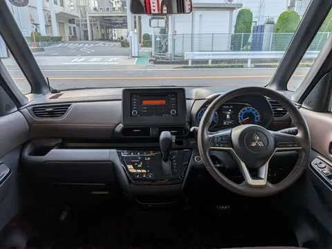 Mitsubishi eK X Space