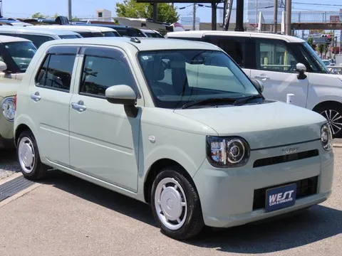 Daihatsu Mira Tocot