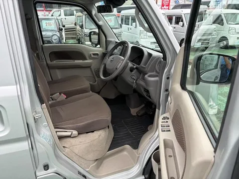 Nissan Clipper