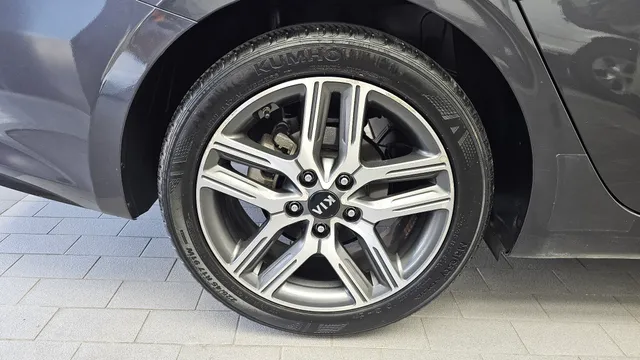 Kia Cerato (K3)
