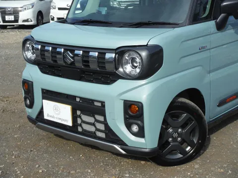 Suzuki Spacia