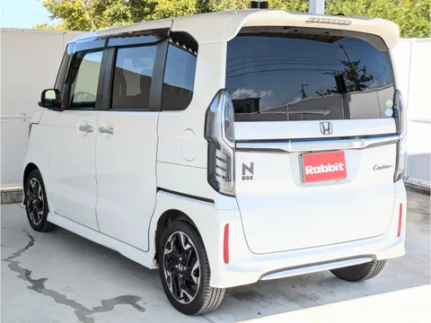 Honda N-BOX Custom