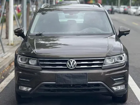 Volkswagen Tiguan L