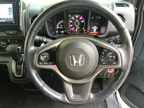 Honda N-WGN Custom