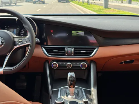 Alfa Romeo Giulia