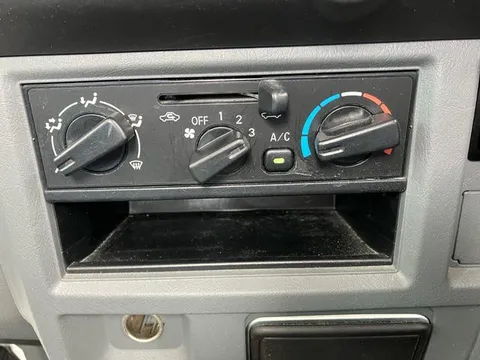 Mitsubishi Minicab Truck
