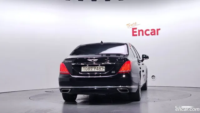 Genesis G90 (EQ900)