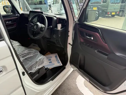 Suzuki Spacia Custom