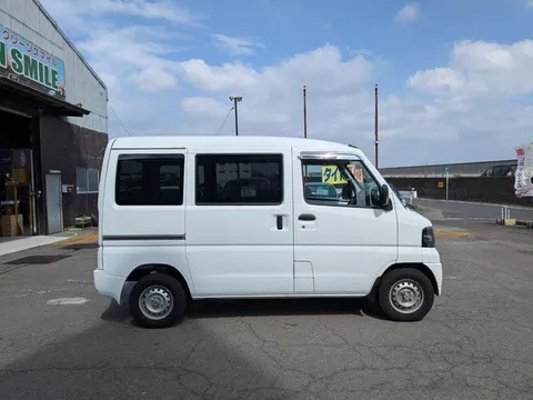 Mitsubishi Minicab Van
