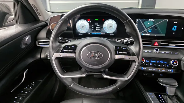 Hyundai Elantra (Avante)