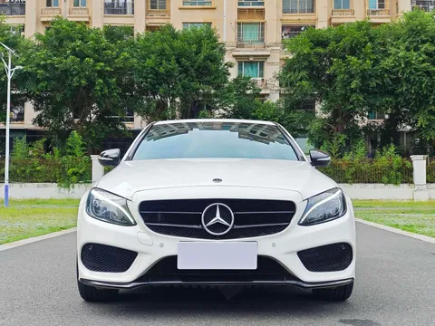 Mercedes-Benz C-Class