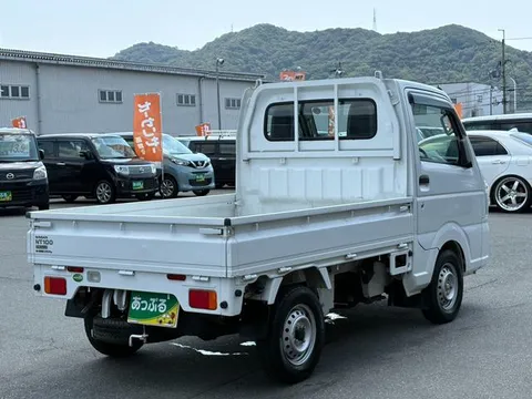 Nissan Clipper Truck