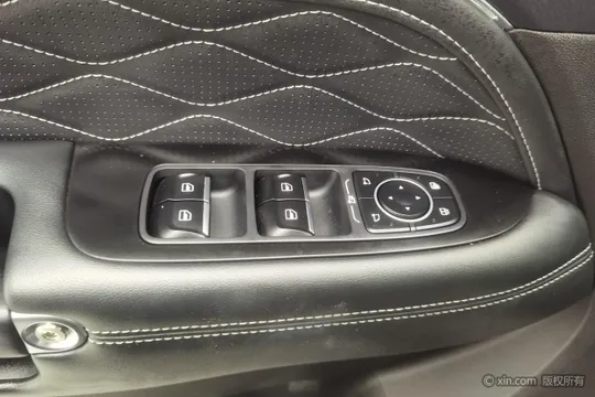 Tank 300