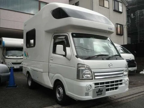 Mazda Scrum Truck