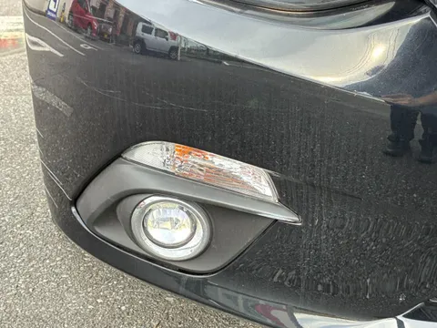 Mazda Axela Sport