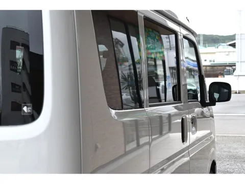 Mitsubishi Minicab Van