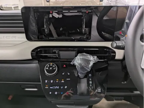 Mitsubishi Delica Mini