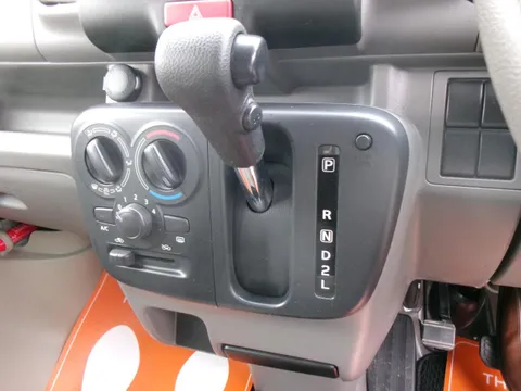 Nissan Clipper