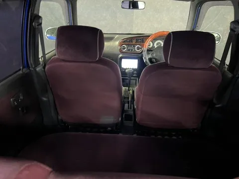 Daihatsu Mira Gino