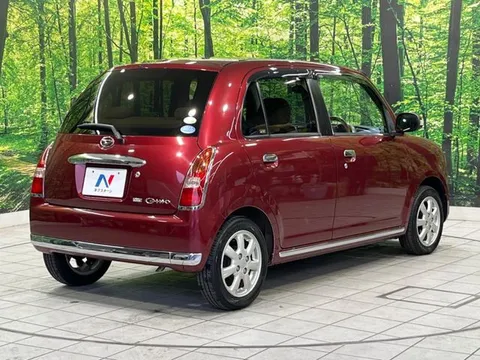 Daihatsu Mira Gino