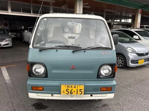 Mitsubishi Minicab Truck