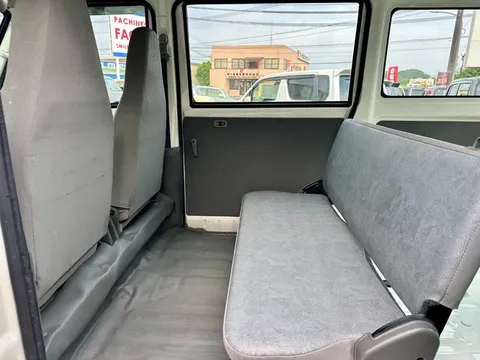 Mitsubishi Minicab Van