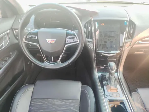 Cadillac ATS-L