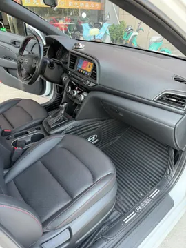 Hyundai Elantra (Avante)