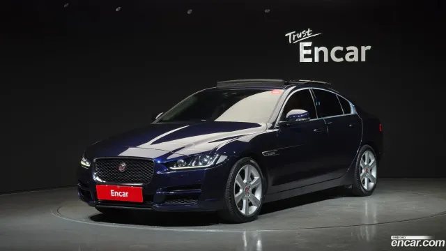 Jaguar XE