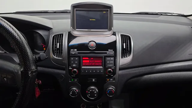 Kia Cerato (Forte)
