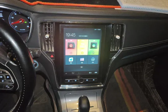 Roewe RX5