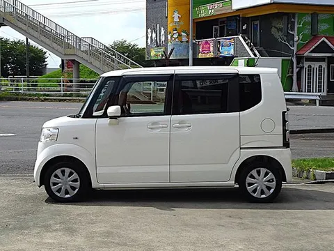 Honda N-BOX Plus