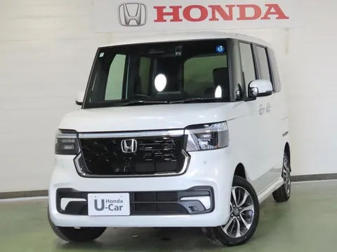 Honda N-BOX Custom