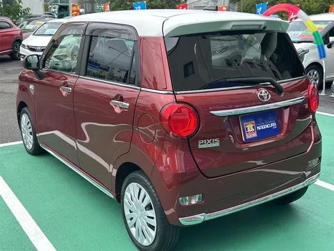 Toyota Pixis Joy