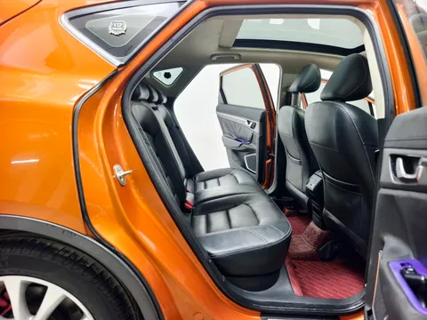 Geely Emgrand GS