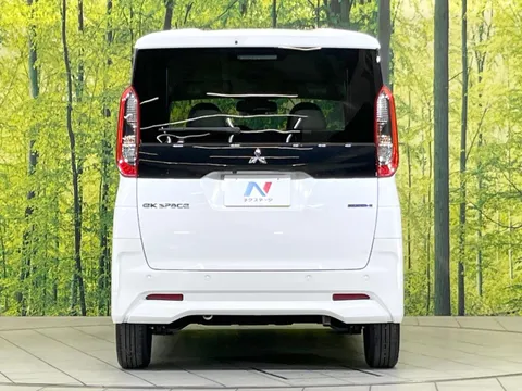 Mitsubishi eK Space