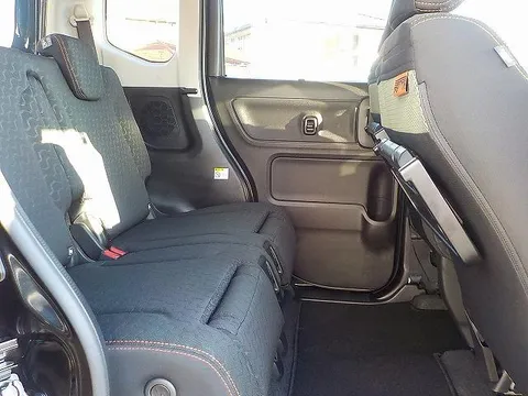 Suzuki Spacia Gear