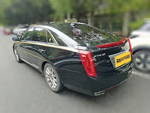 Cadillac XTS