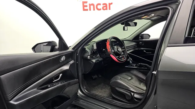Hyundai Elantra (Avante)