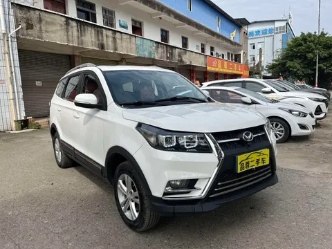 BAIC S3