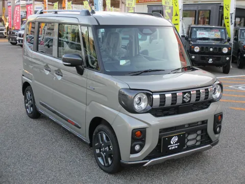 Suzuki Spacia