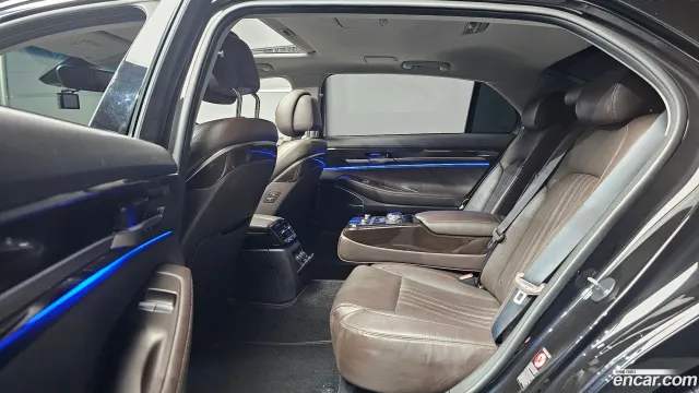Genesis G90 (EQ900)