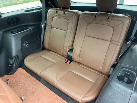 Lincoln Aviator