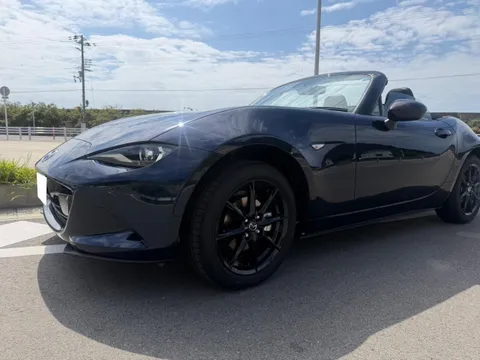 Mazda MX-5 (Roadster)