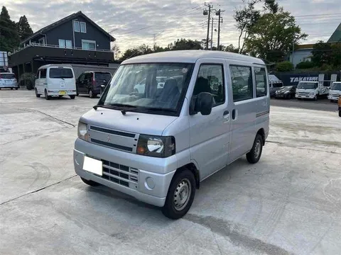 Mitsubishi Minicab Van